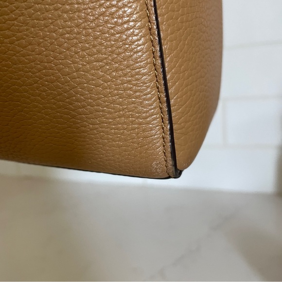 Tory Burch McGraw Bucket Bag in Tiramisu - Picture 16 of 16